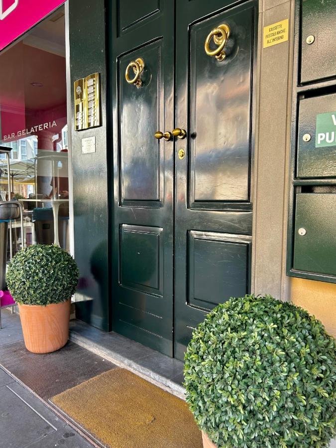 D-Place Apartment Piazza Duomo Крема Екстериор снимка