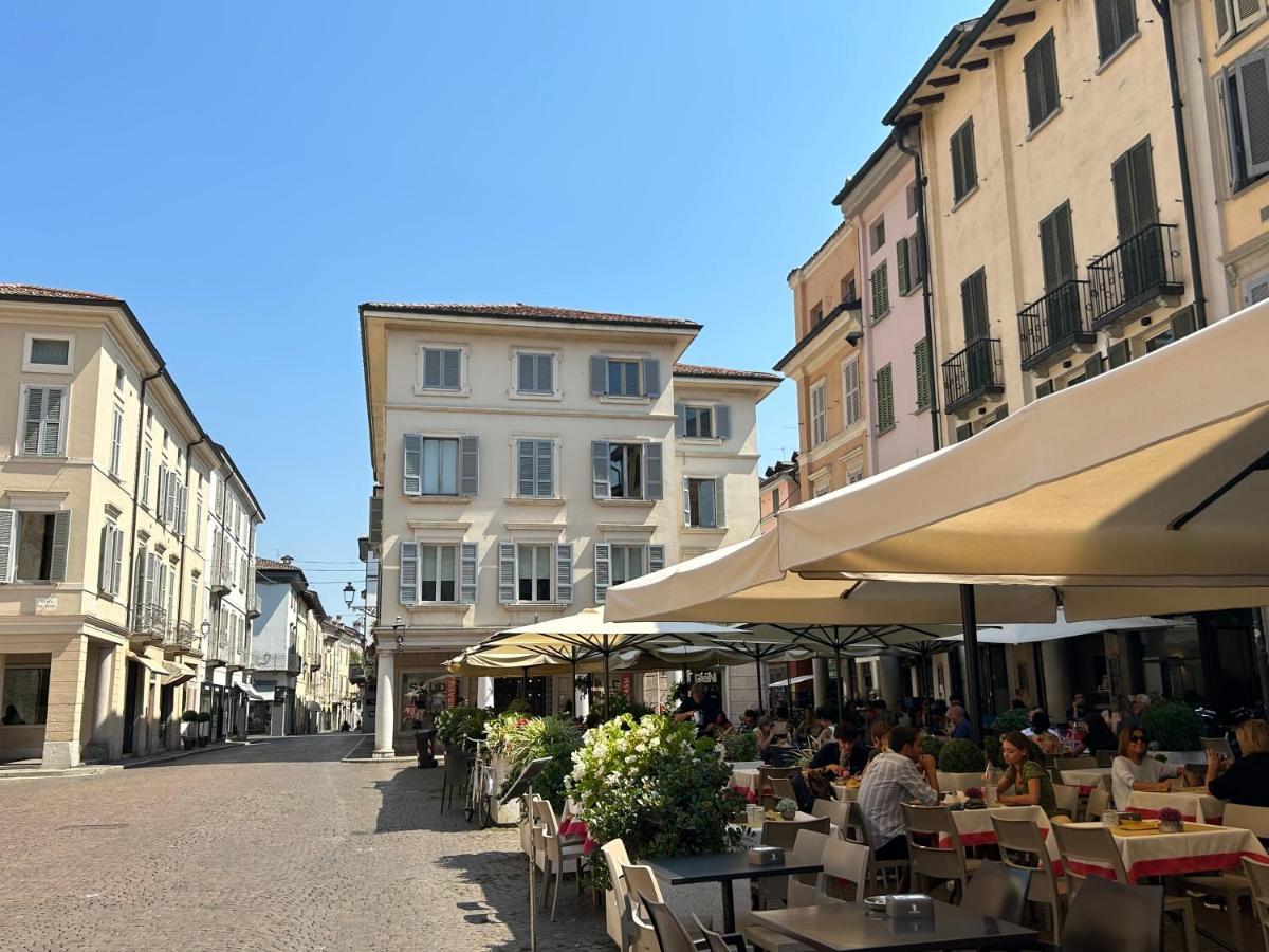 D-Place Apartment Piazza Duomo Крема Екстериор снимка